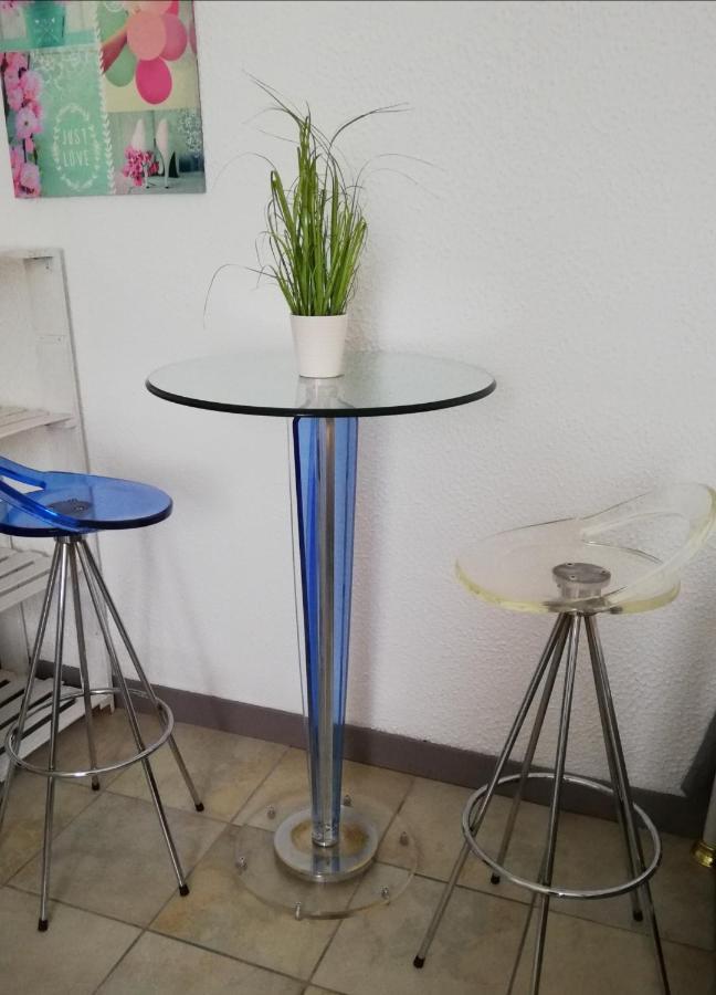 Les Chenets Bed & Breakfast Chenay  Bagian luar foto