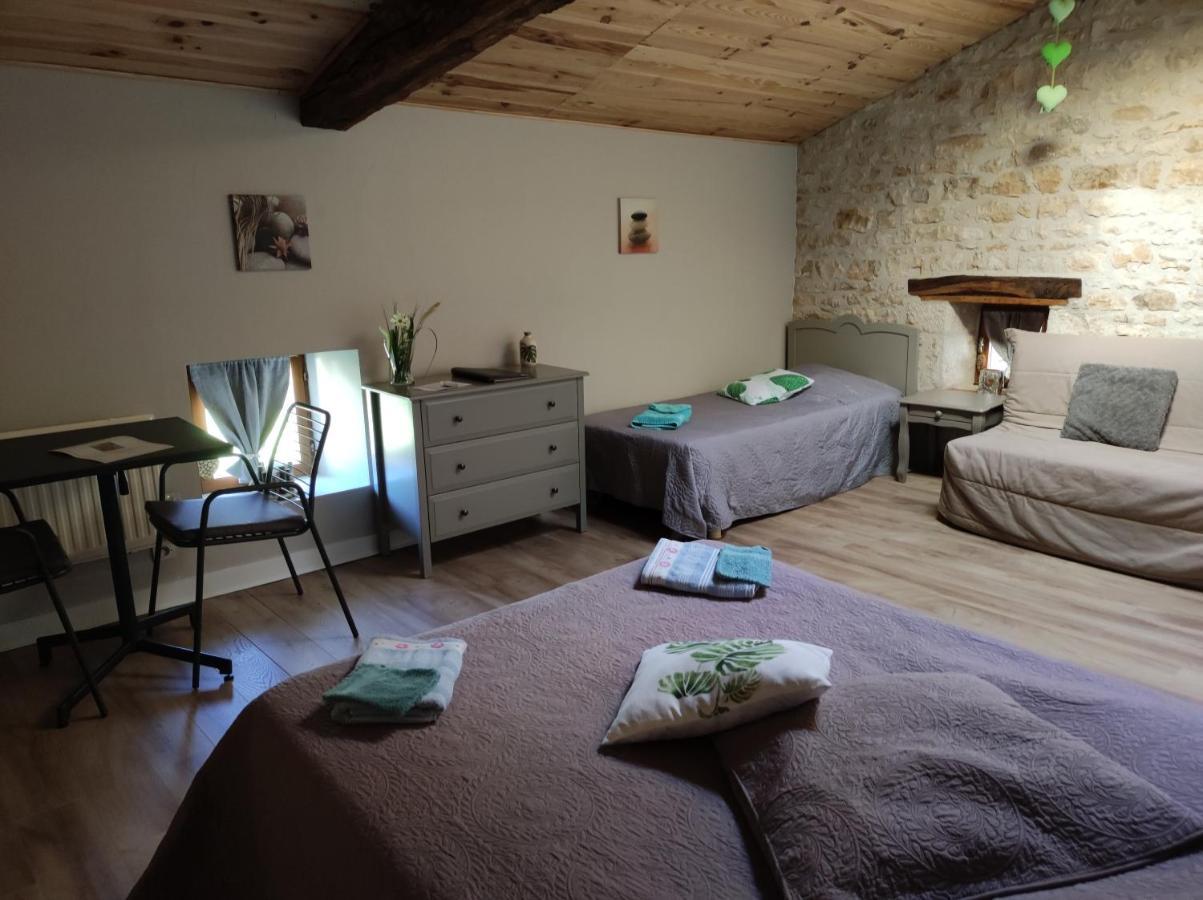 Les Chenets Bed & Breakfast Chenay  Bagian luar foto