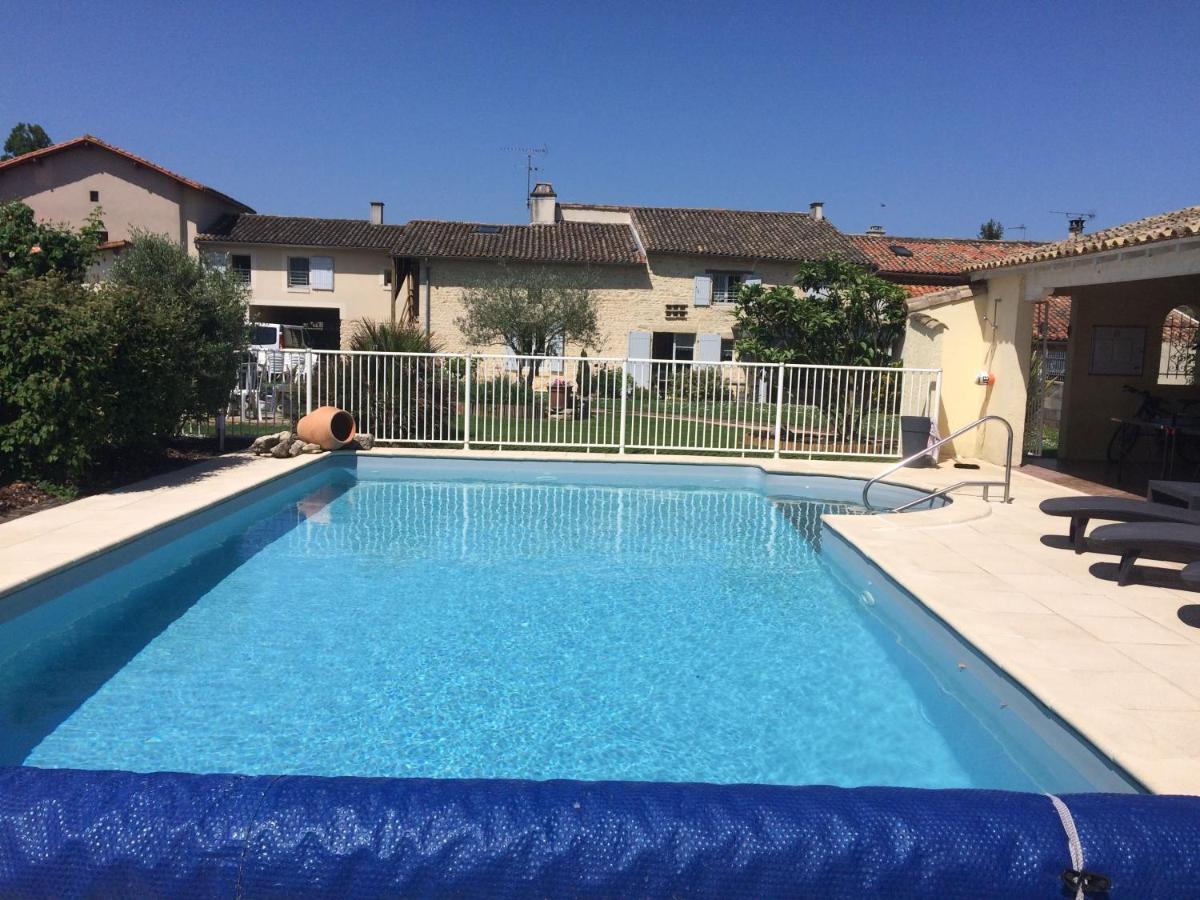 Les Chenets Bed & Breakfast Chenay  Bagian luar foto