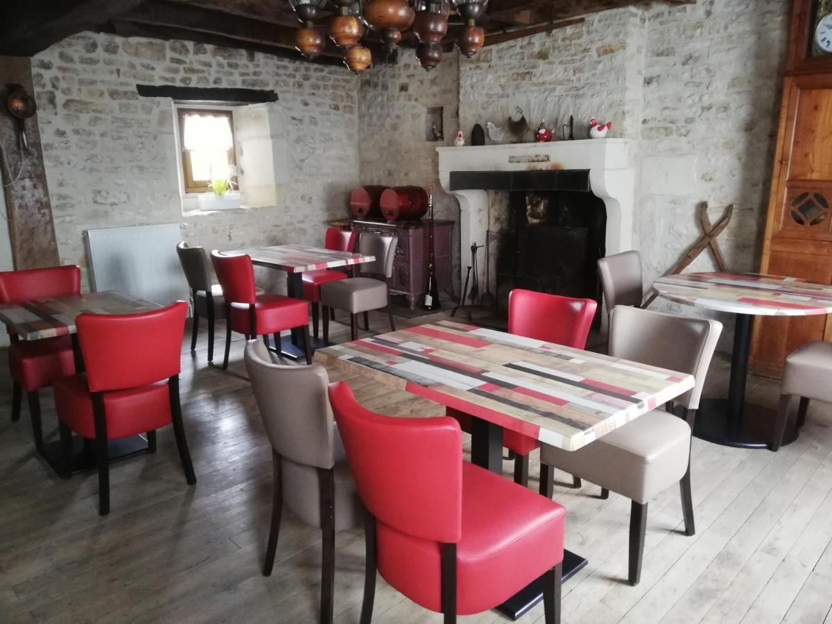 Les Chenets Bed & Breakfast Chenay  Bagian luar foto