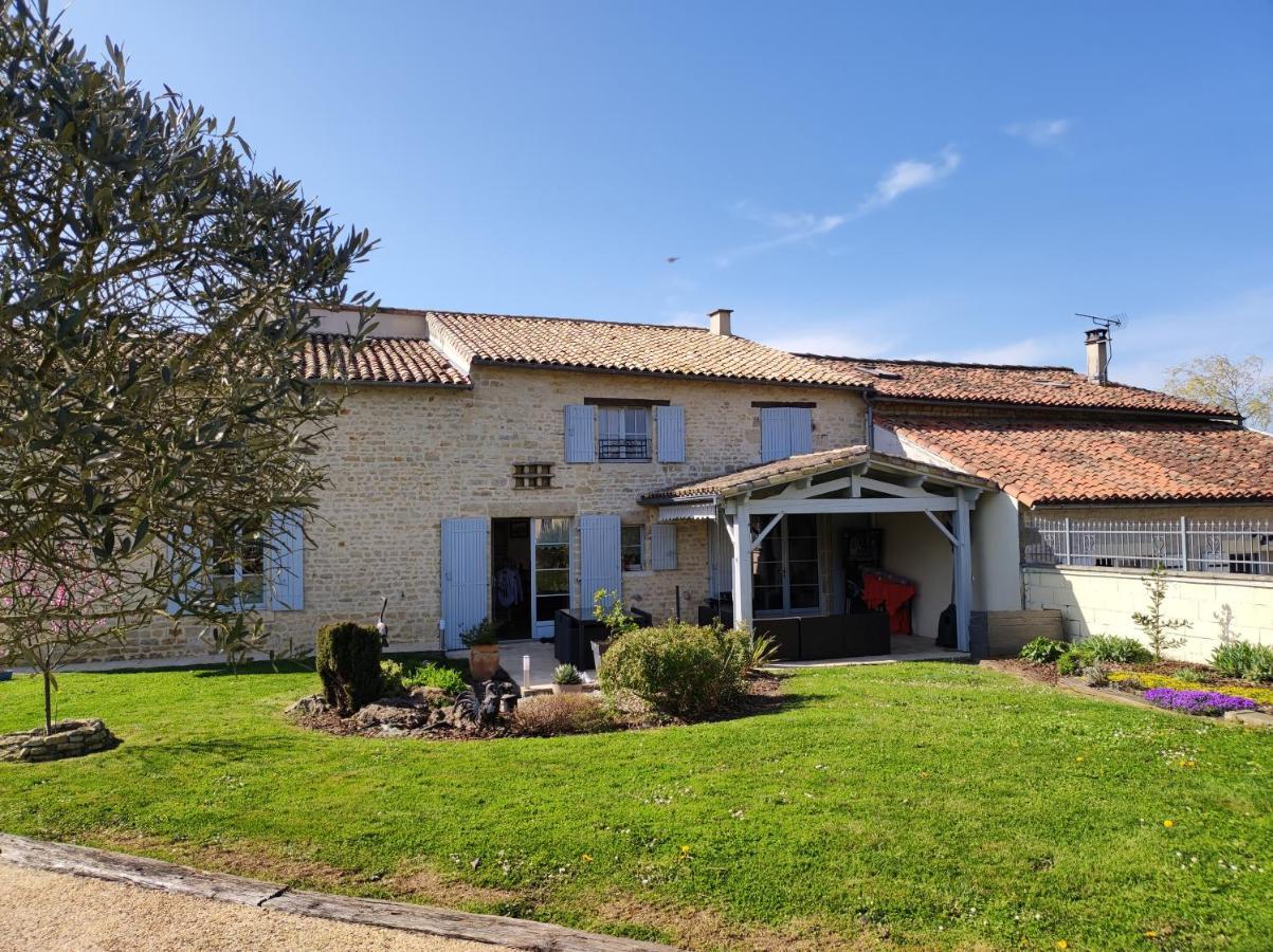 Les Chenets Bed & Breakfast Chenay  Bagian luar foto