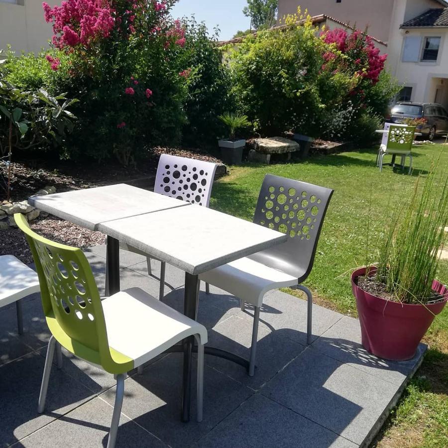 Les Chenets Bed & Breakfast Chenay  Bagian luar foto