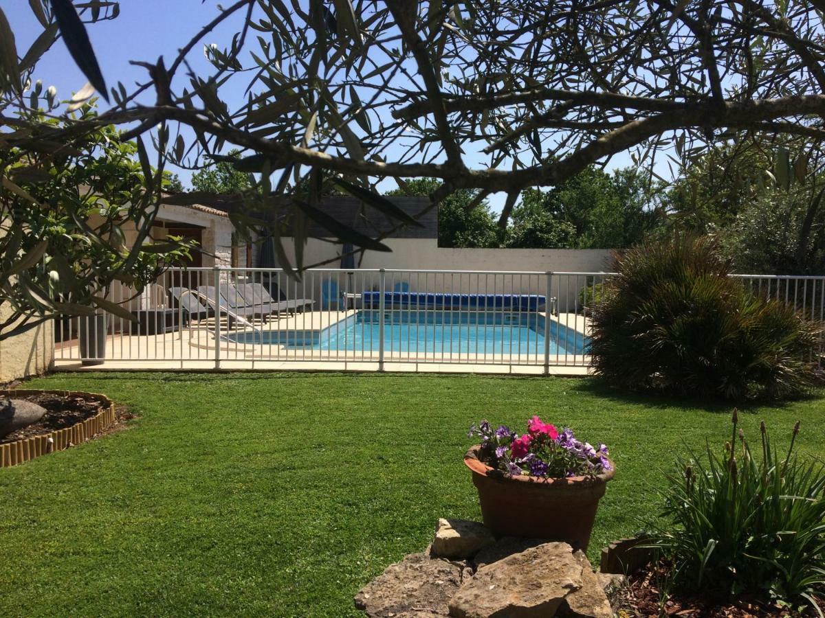 Les Chenets Bed & Breakfast Chenay  Bagian luar foto